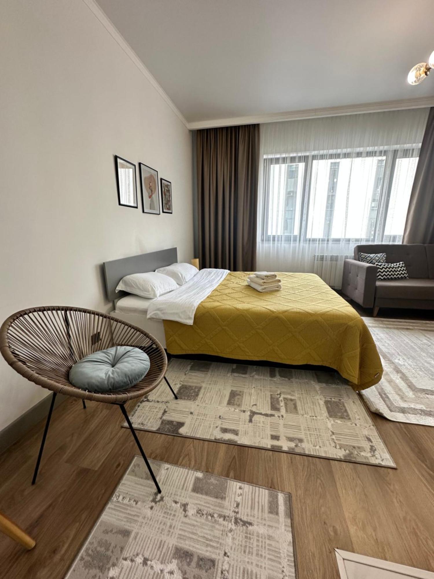 Студия В Теплых Тонах, Эксклюзив Almaty Exterior photo